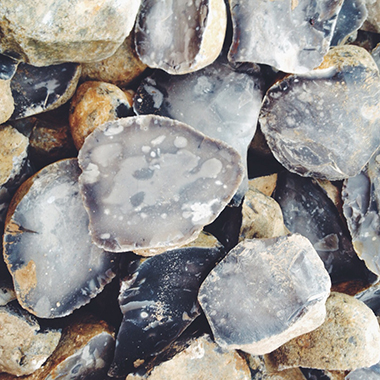 Gravel Knapped Flints